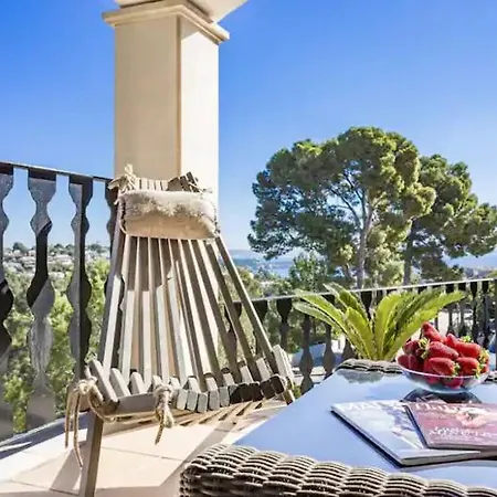 Apartment With A Dream View *